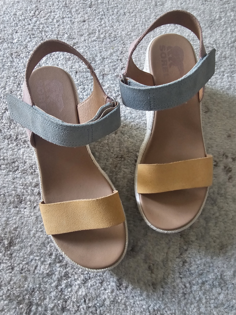 Sorel Cameron Wedges. Faded Spark Sea Salt.Tan, Pink and Light Blue.